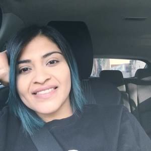 Meet your Posher, Francisca